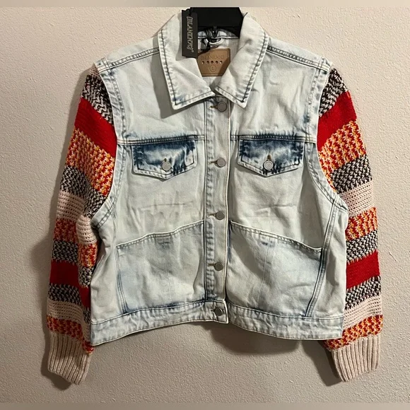 🍂 Blank NYC Denim Knit-Sleeve Jacket - Cozy & Chic!🍂 Size Large BRAND NEW - Picture 3 of 8